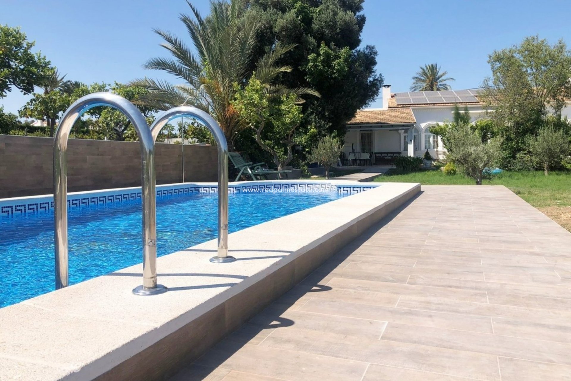 Reventa - Villa -
La Marina - Alicante