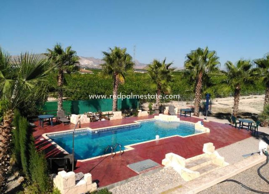 Reventa - Villa -
La Matanza - Inland