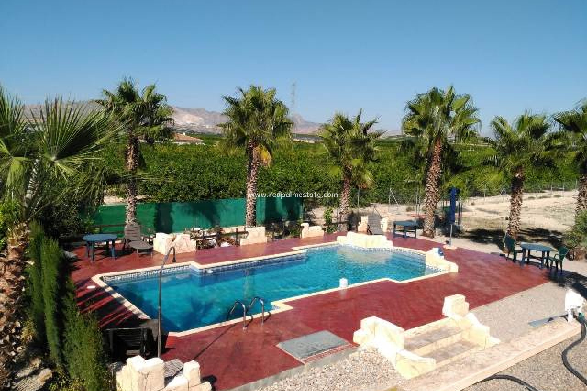 Reventa - Villa -
La Matanza - Inland