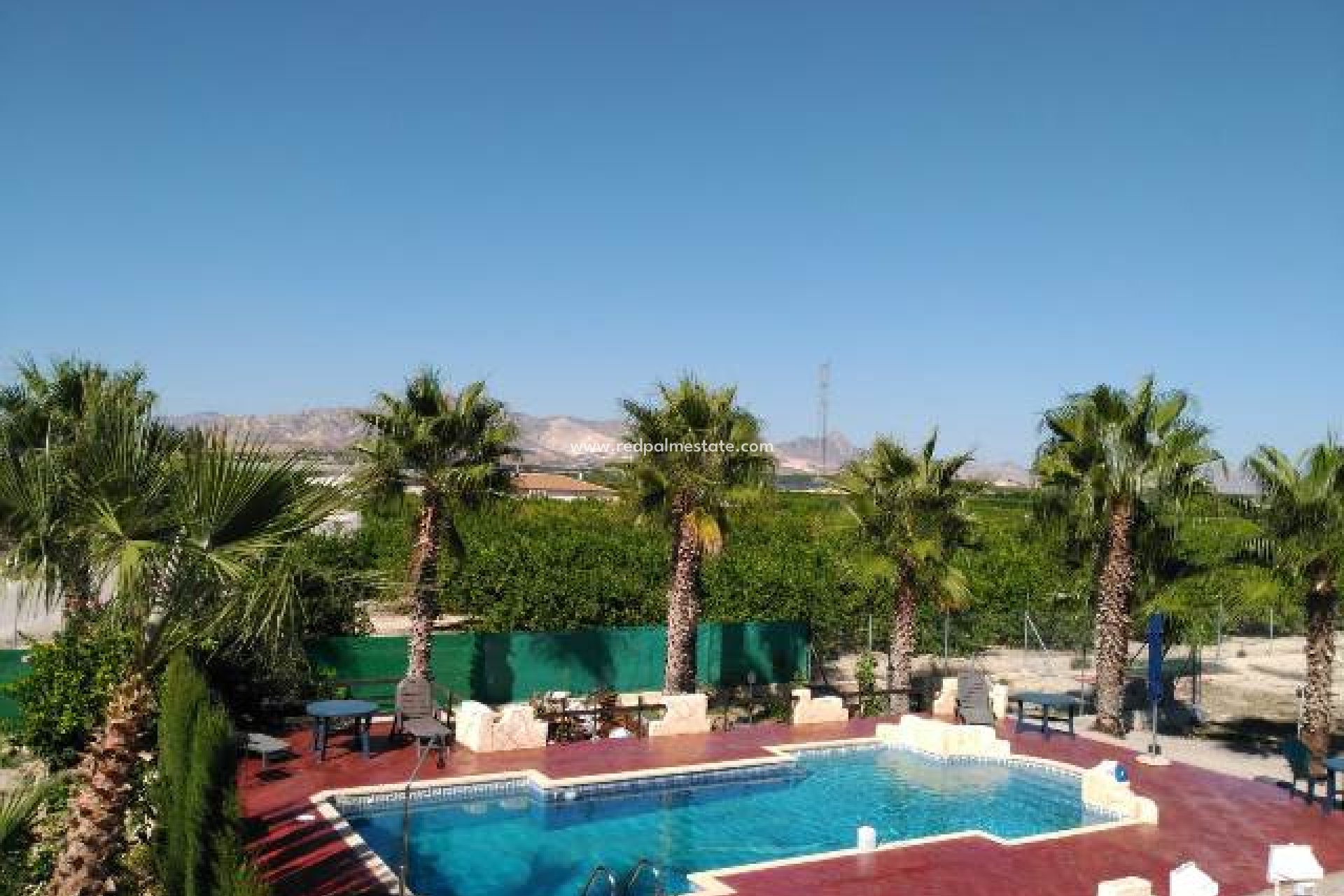 Reventa - Villa -
La Matanza - Inland