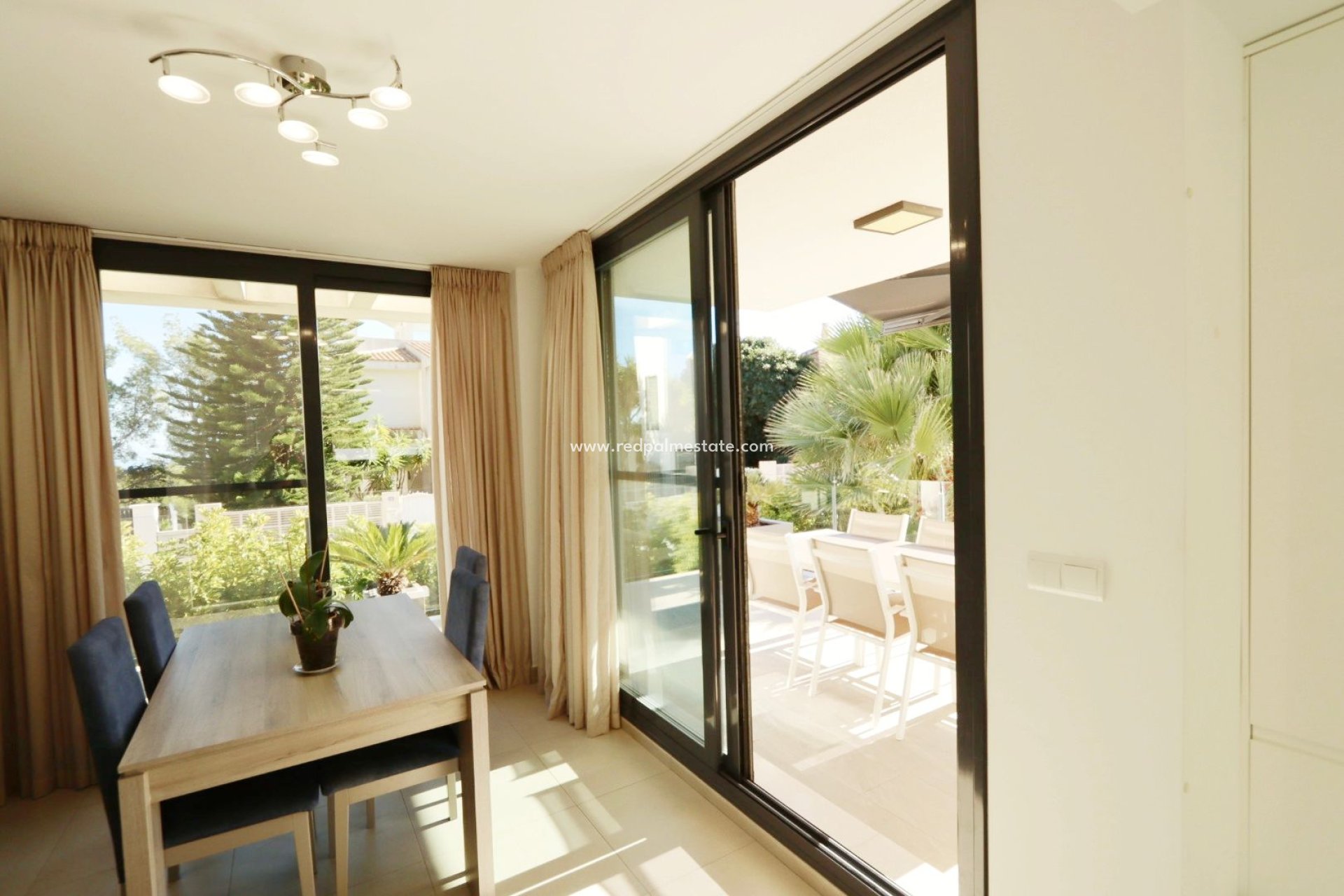 Reventa - Villa -
La Nucía