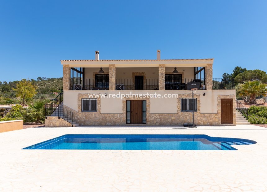 Reventa - Villa -
La Romana - Inland