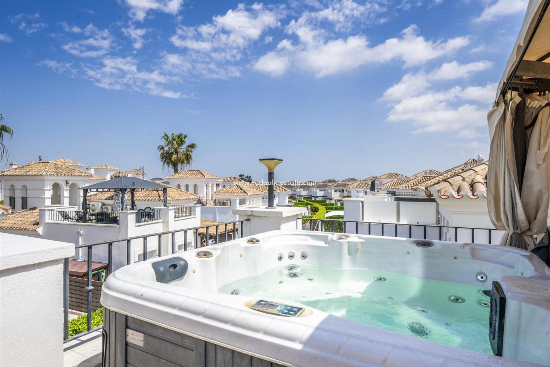 Reventa - Villa -
La Torre Golf Resort - Inland