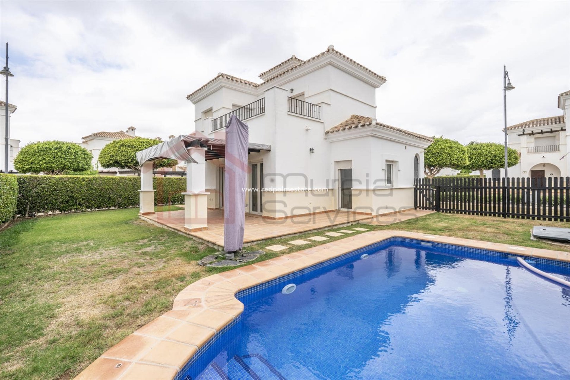 Reventa - Villa -
La Torre Golf Resort - Inland