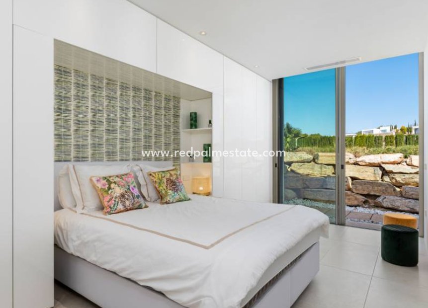 Reventa - Villa -
Las Colinas Golf - Costa Blanca