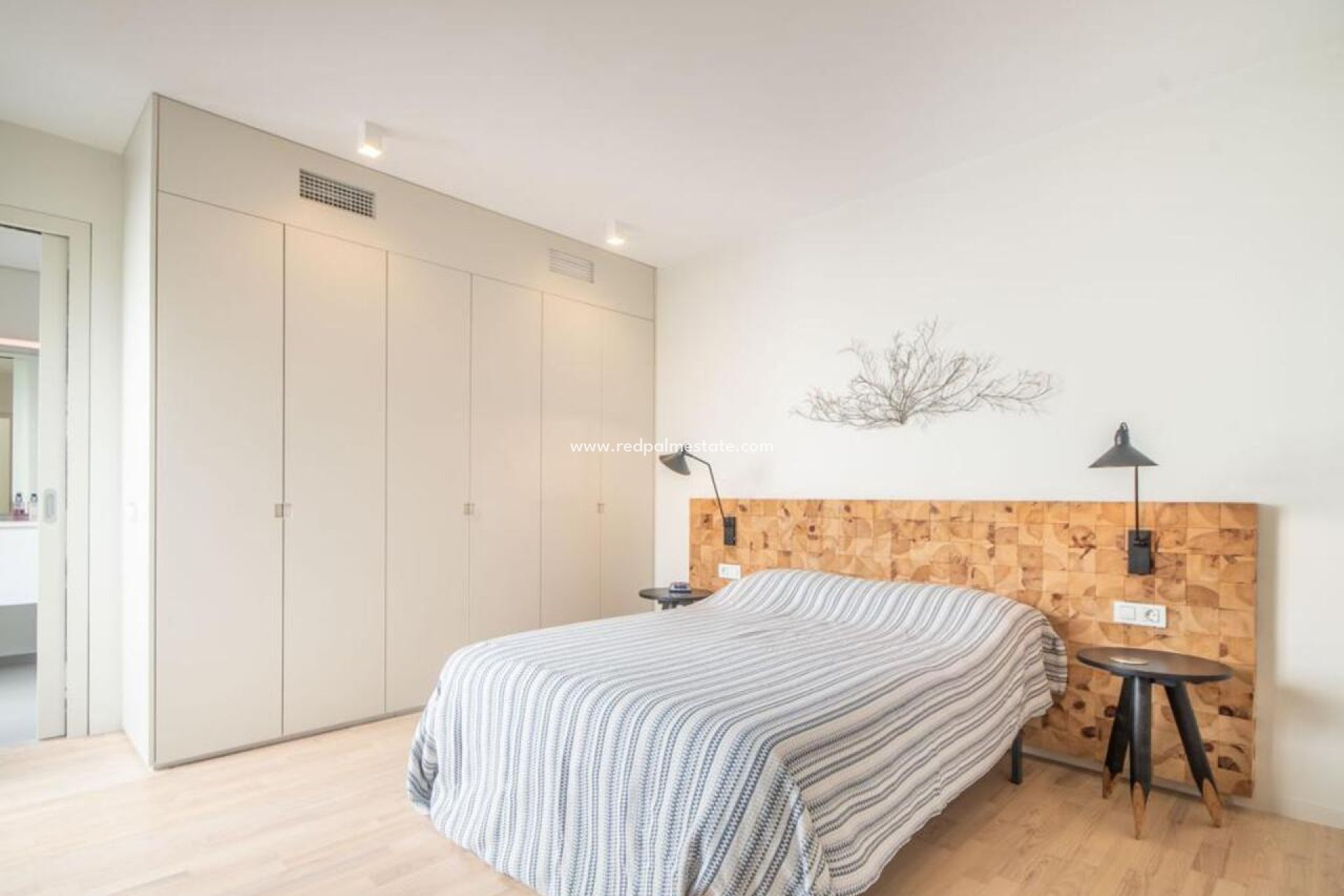 Reventa - Villa -
Las Colinas Golf - Costa Blanca