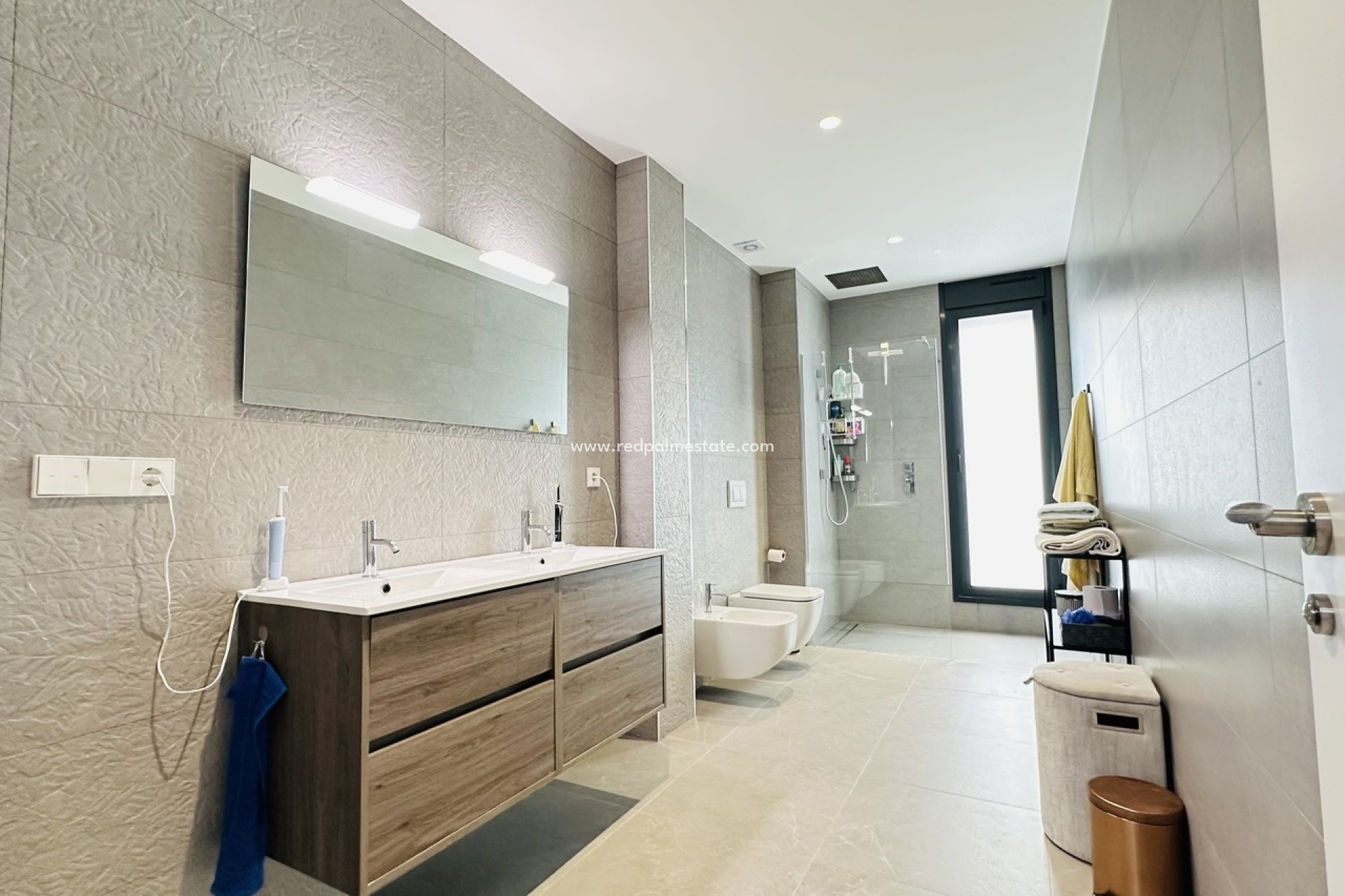 Reventa - Villa -
Las Colinas Golf - Costa Blanca