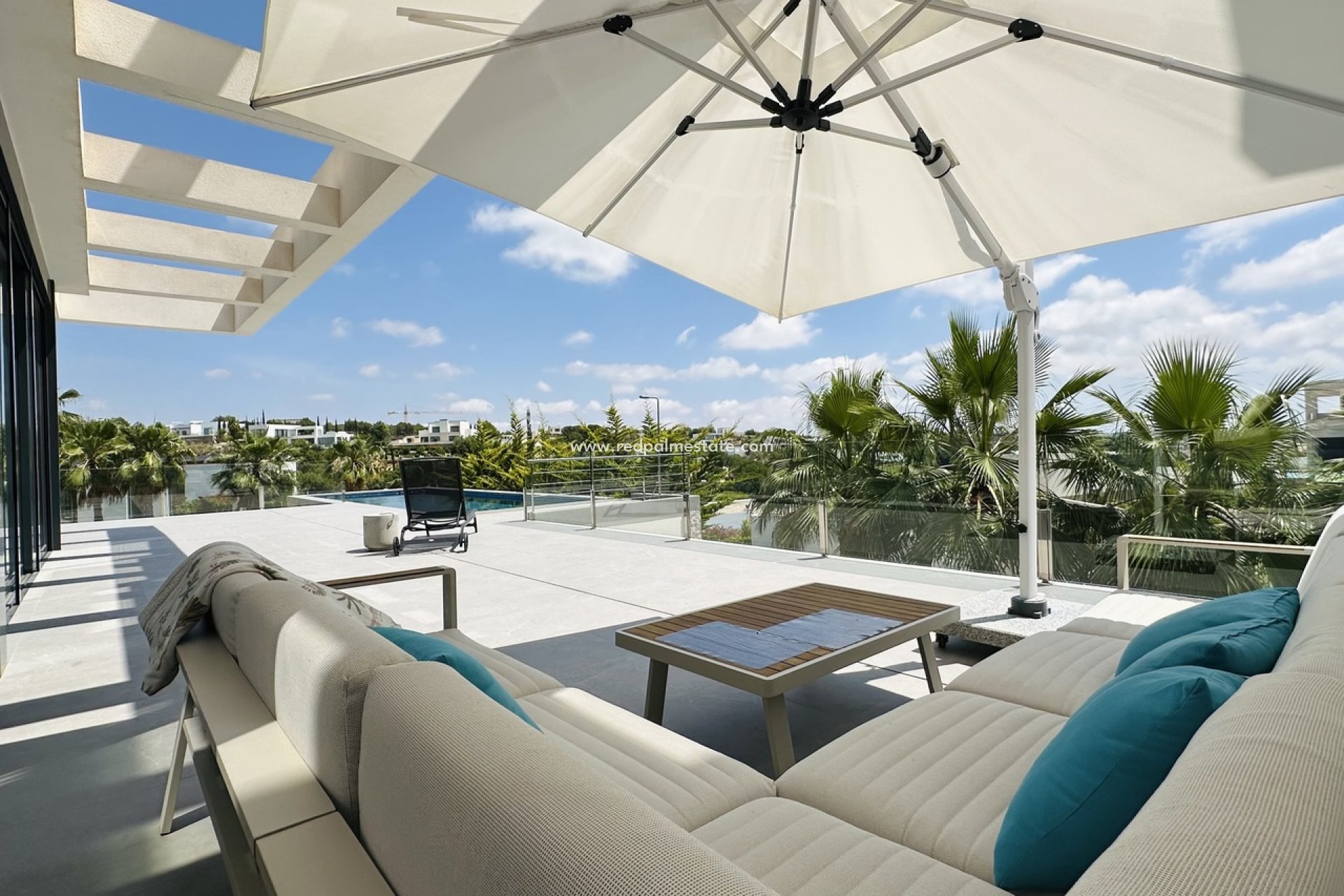 Reventa - Villa -
Las Colinas Golf - Costa Blanca