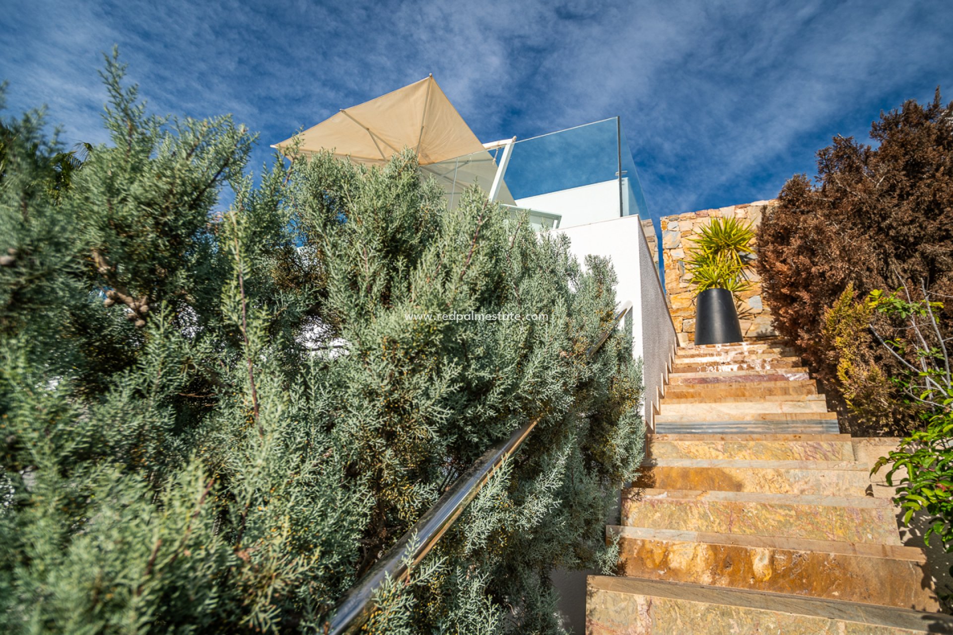 Reventa - Villa -
Las Colinas Golf