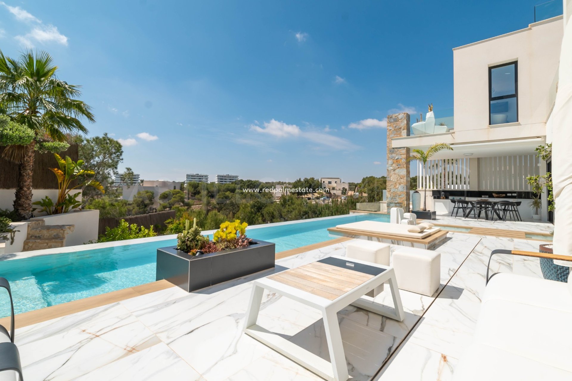 Reventa - Villa -
Las Colinas Golf