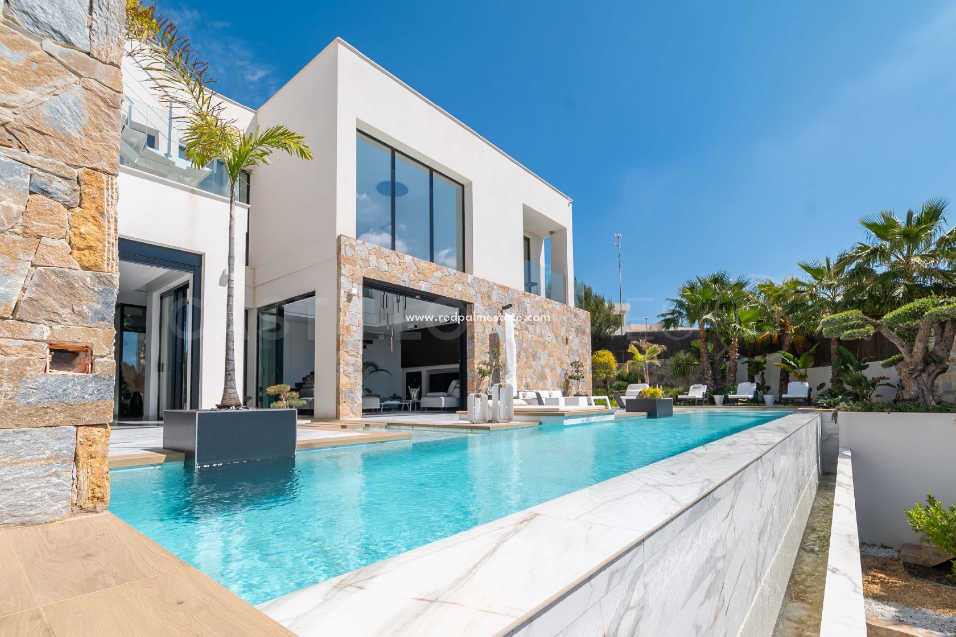 Reventa - Villa -
Las Colinas Golf