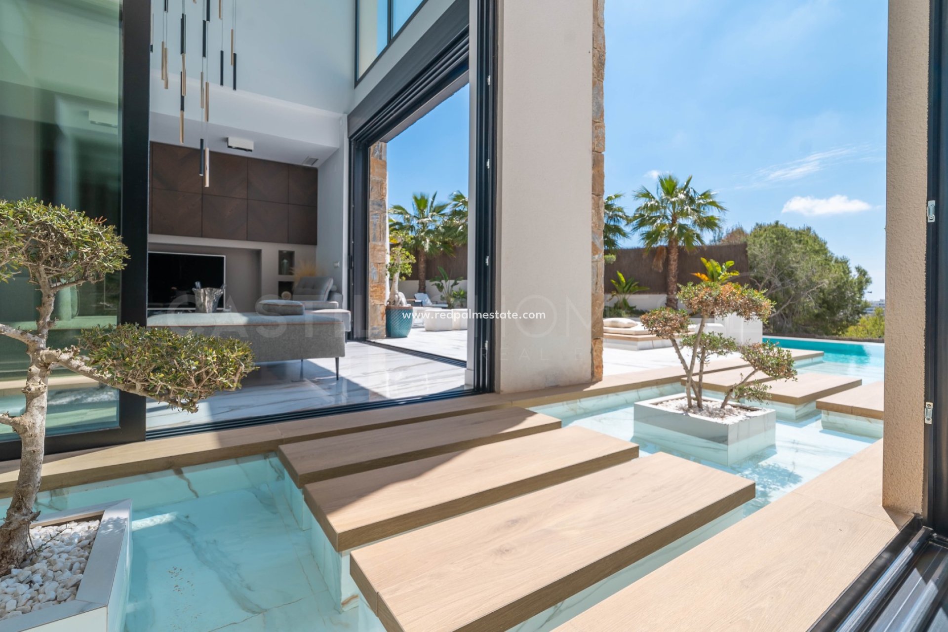 Reventa - Villa -
Las Colinas Golf