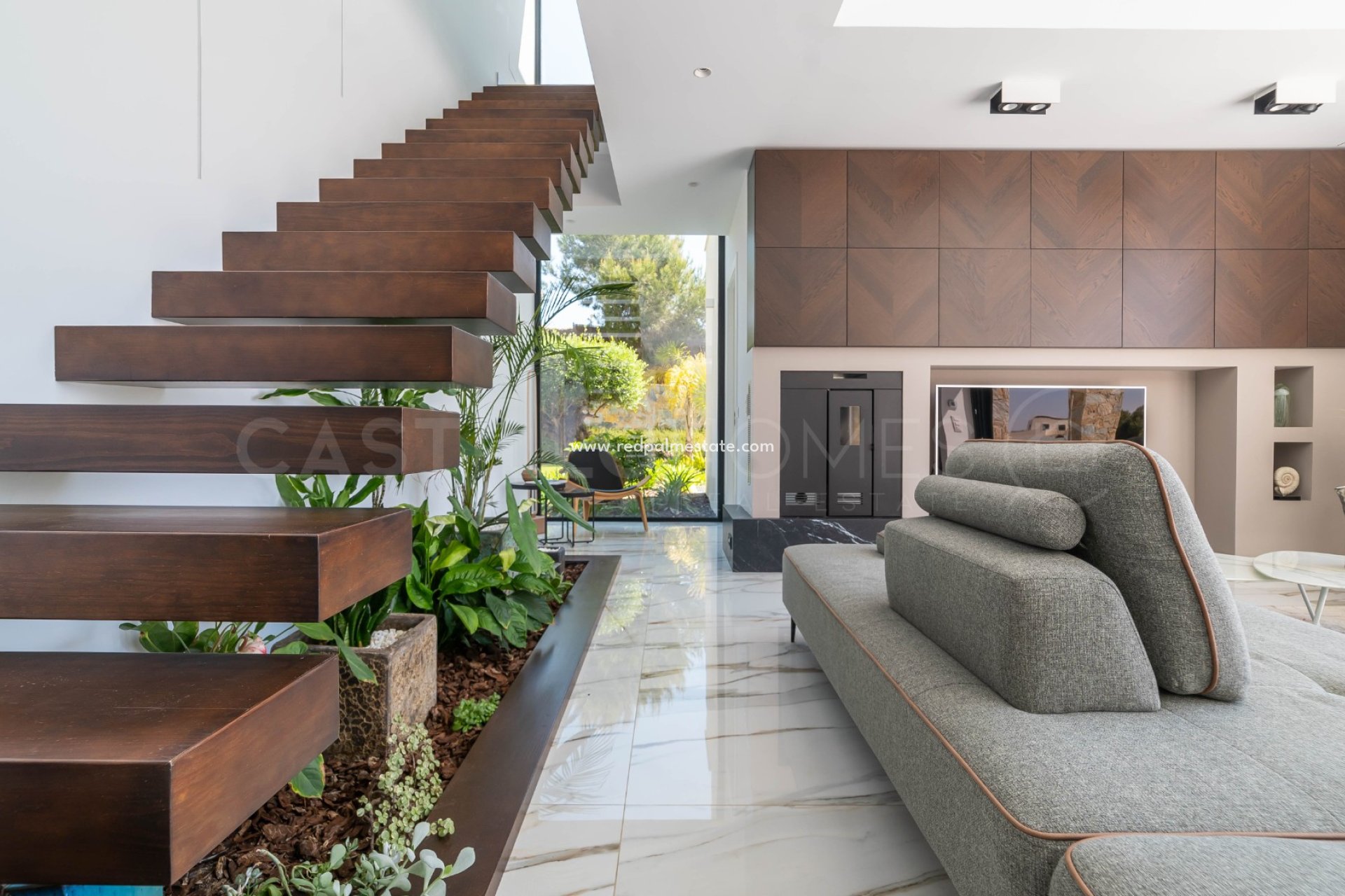 Reventa - Villa -
Las Colinas Golf