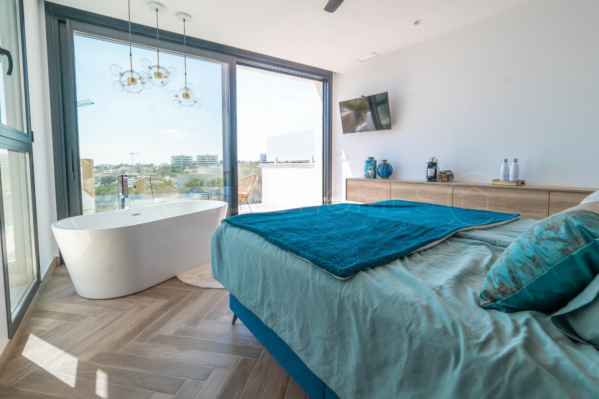 Reventa - Villa -
Las Colinas Golf