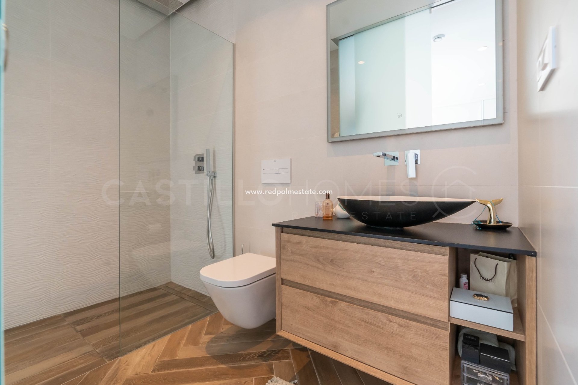 Reventa - Villa -
Las Colinas Golf