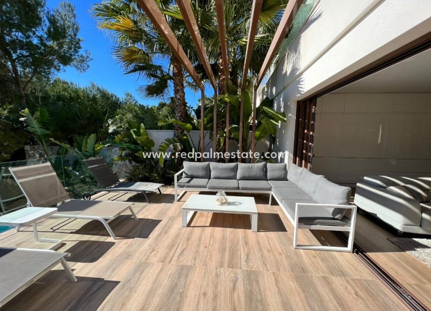 Reventa - Villa -
Las Colinas Golf