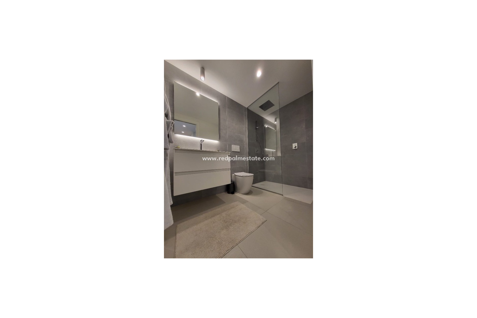 Reventa - Villa -
Las Colinas - Las Colinas Golf