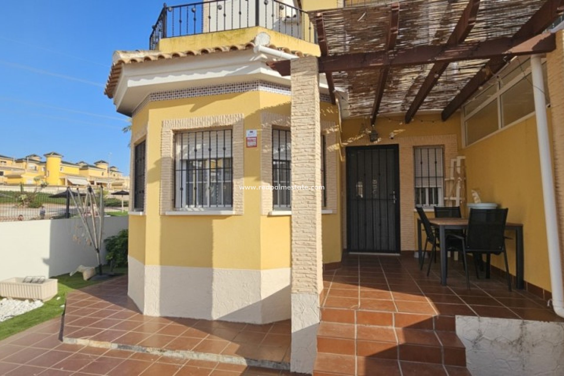 Reventa - Villa -
Lo Crispin