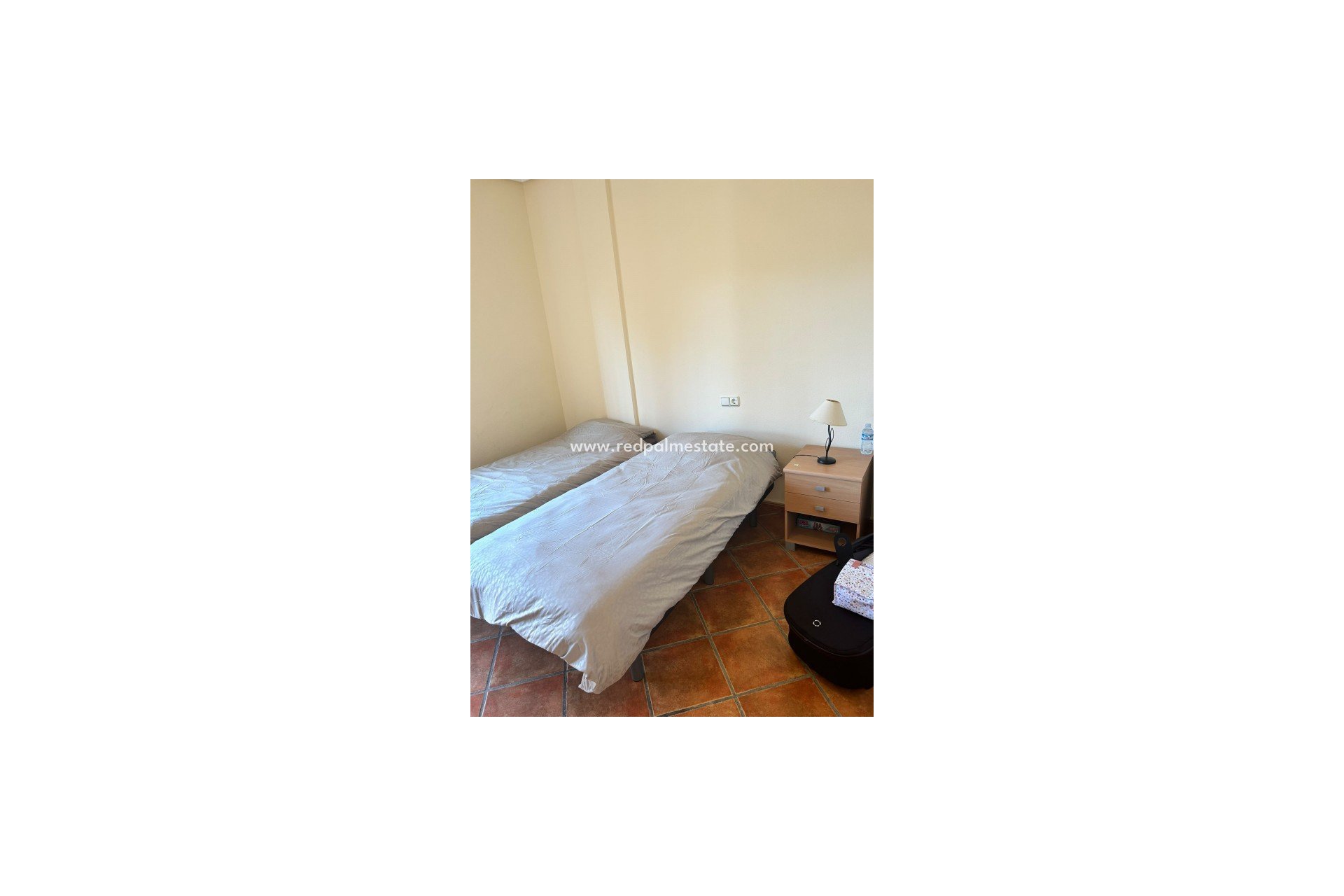 Reventa - Villa -
Lo Crispin