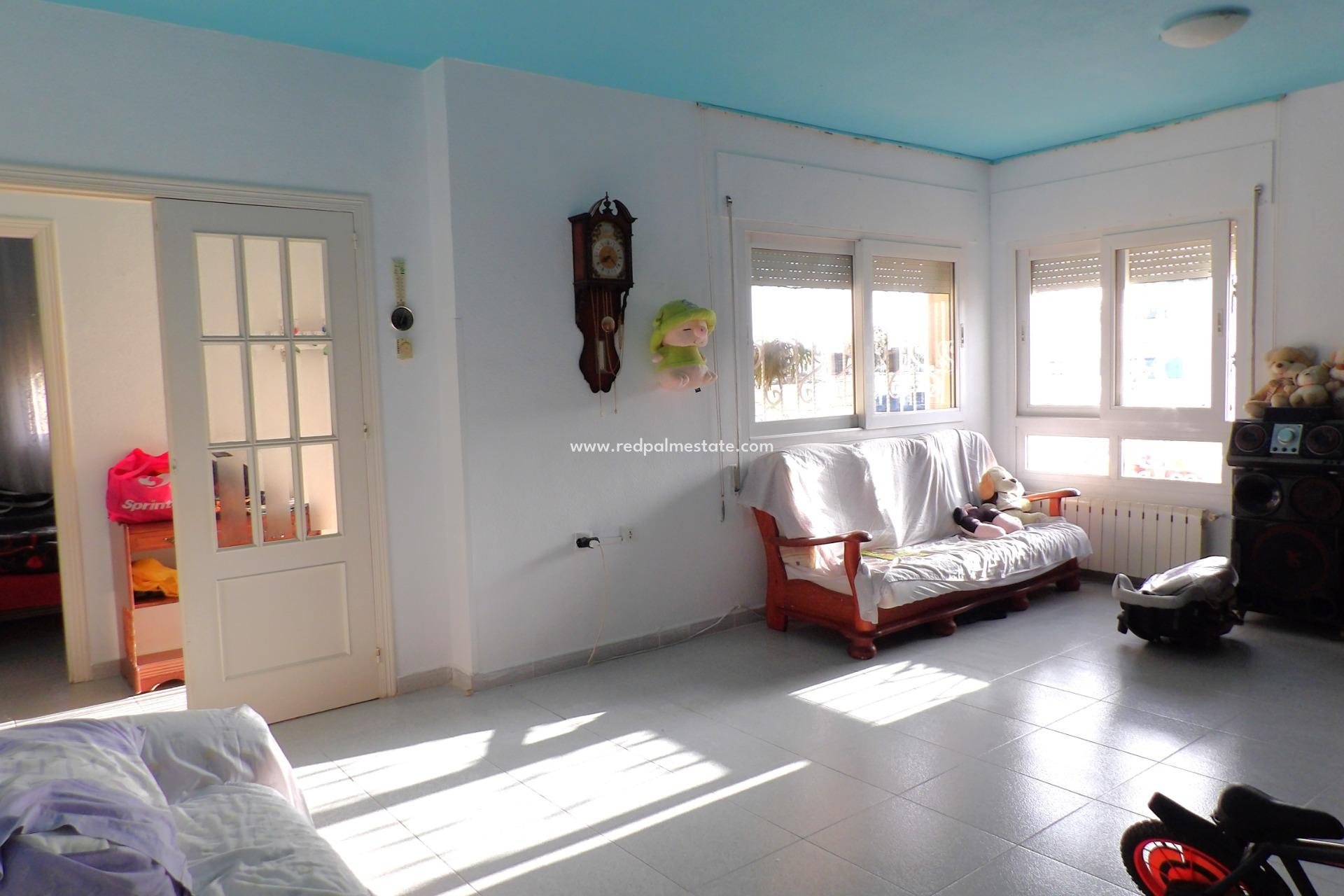 Reventa - Villa -
Los Alcazares - Pueblo Patricia