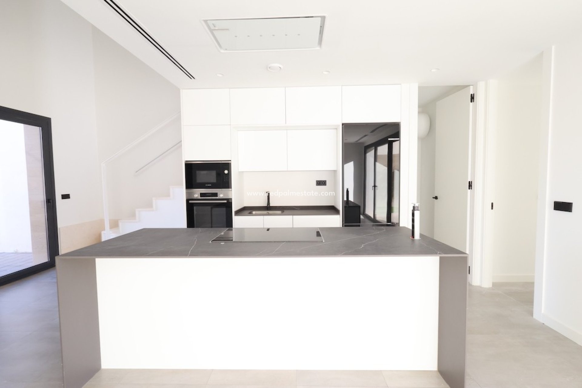 Reventa - Villa -
Los Alcazares - Santa Rosalía