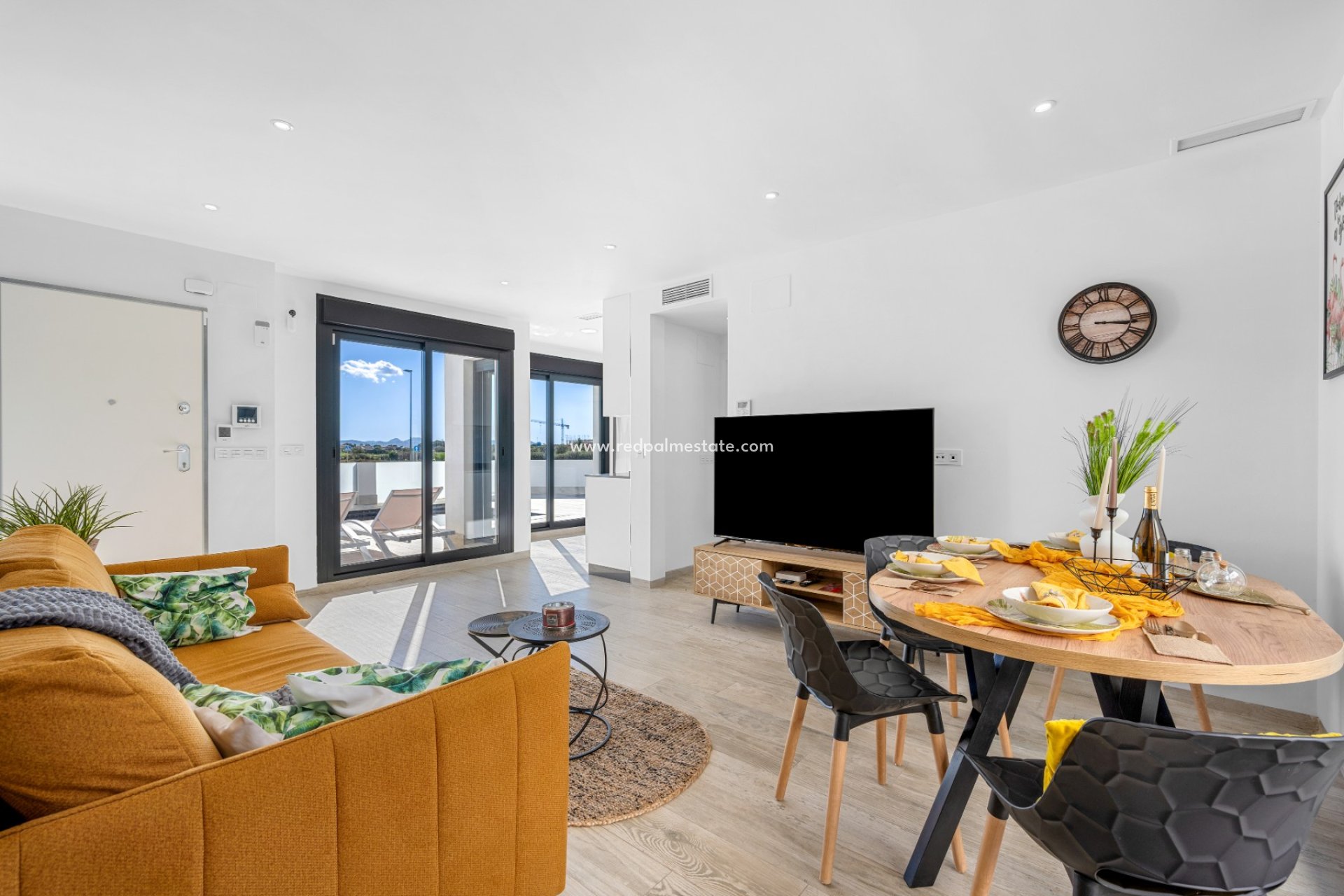 Reventa - Villa -
Los Alczares - Los Alcazares