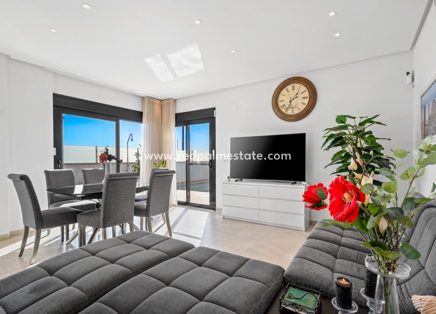 Reventa - Villa -
Los Alczares - Los Alcazares