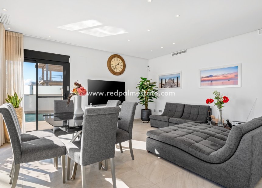 Reventa - Villa -
Los Alczares - Los Alcazares