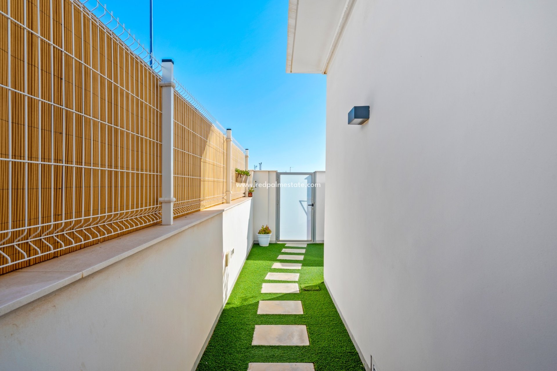 Reventa - Villa -
Los Alczares - Los Alcazares