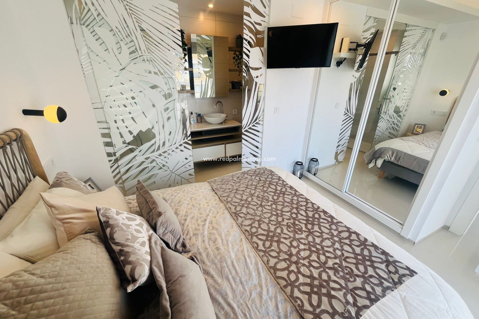 Reventa - Villa -
Los Alczares - Los Alcazares