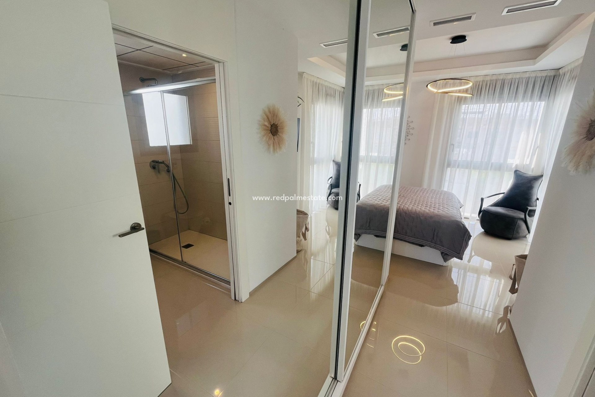 Reventa - Villa -
Los Alczares - Los Alcazares