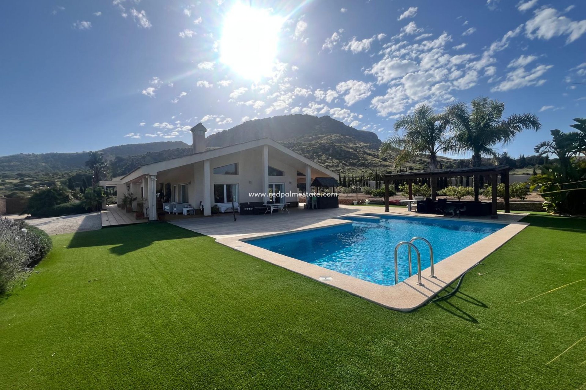 Reventa - Villa -
Los Belones - Inland