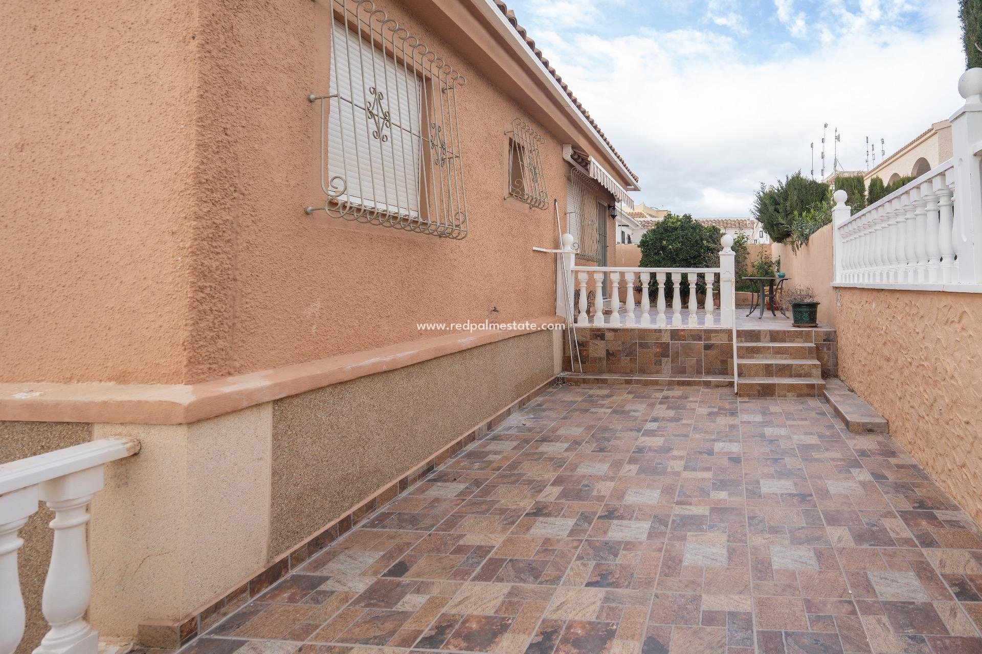 Reventa - Villa -
Mazarron - Camposol