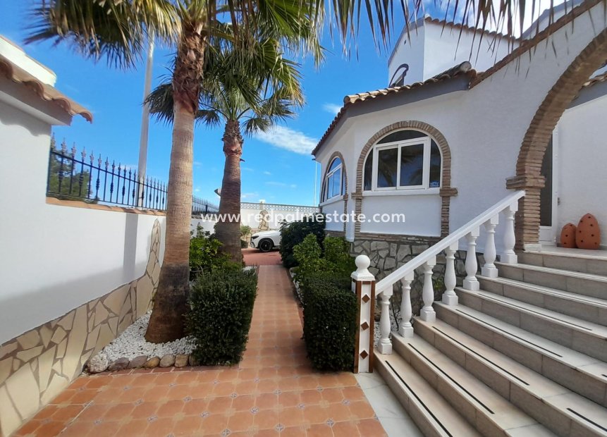 Reventa - Villa -
Mazarron - Camposol