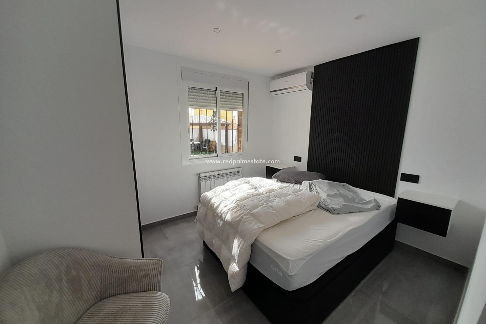 Reventa - Villa -
Mazarron - Camposol