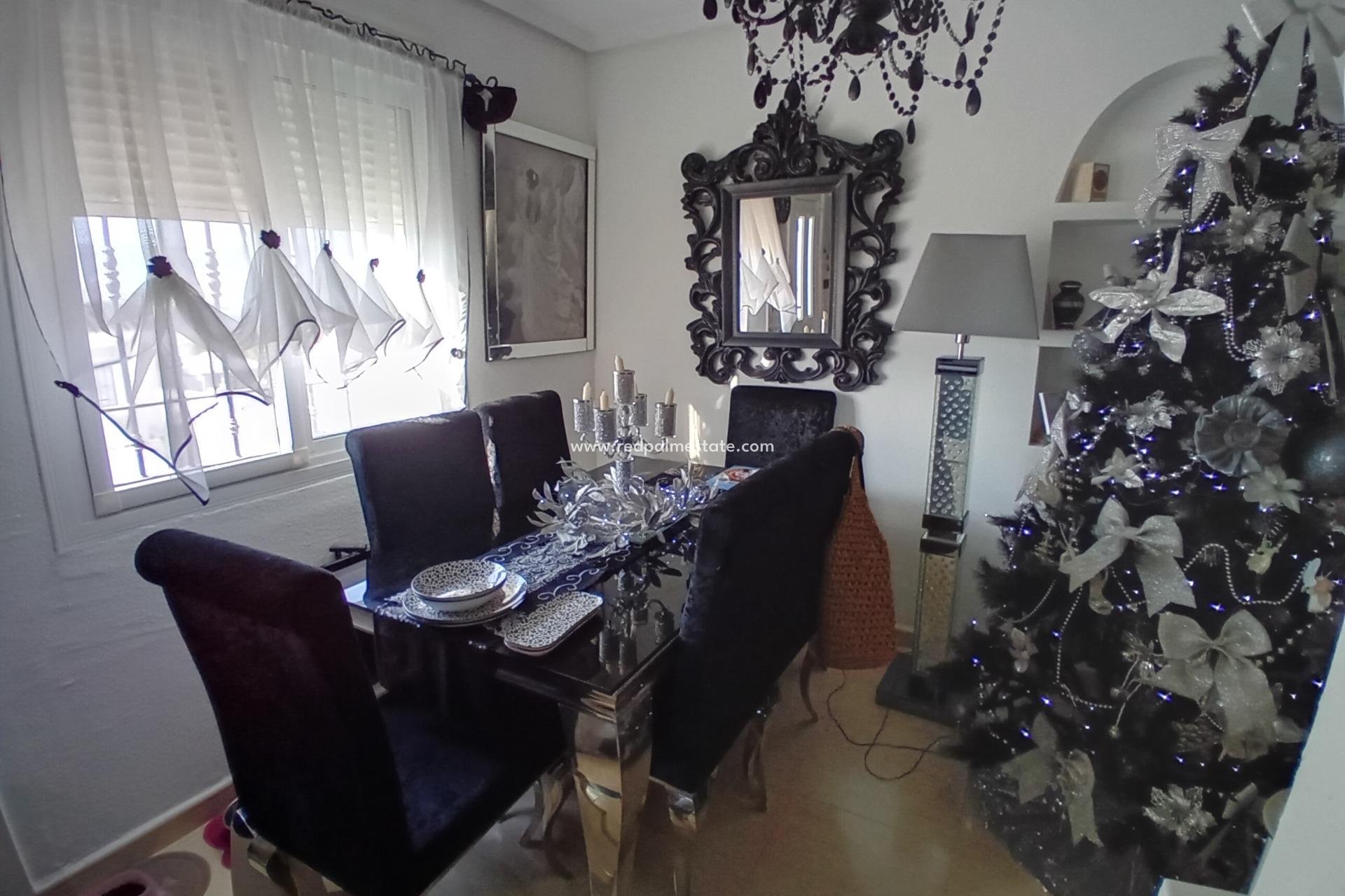 Reventa - Villa -
Mazarron - Camposol