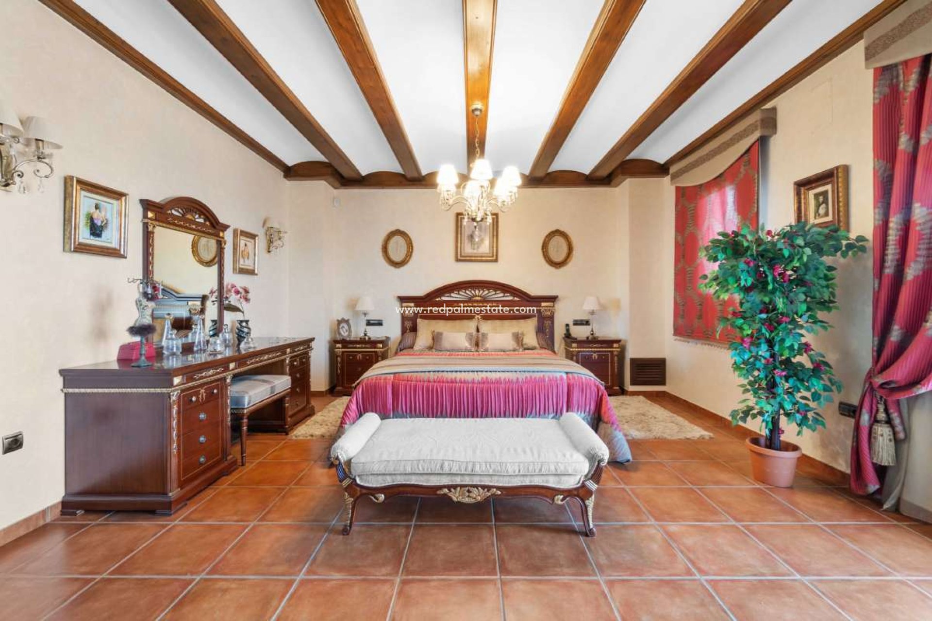 Reventa - Villa -
Molins - Inland