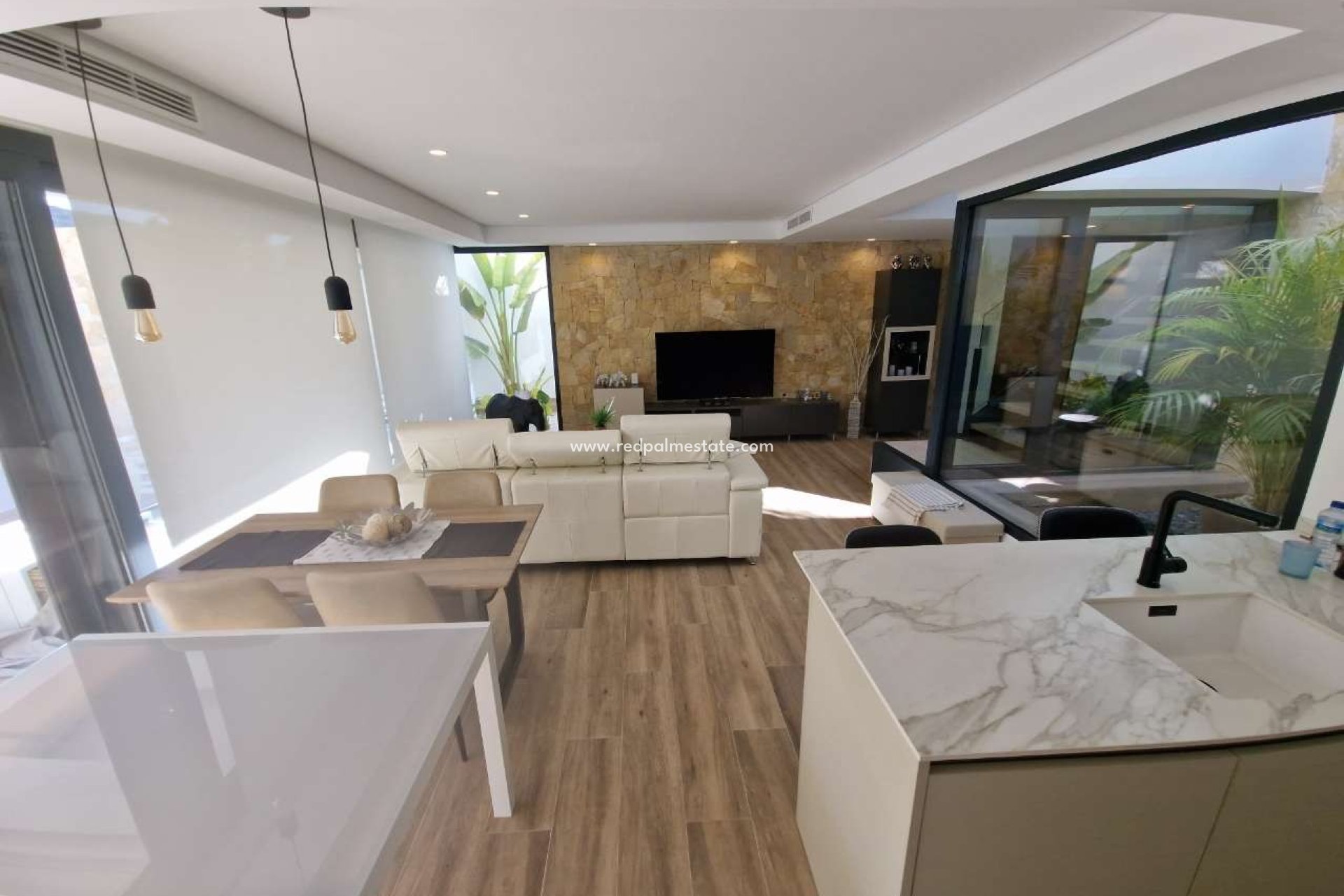 Reventa - Villa -
Monforte del Cid - Font del Llop