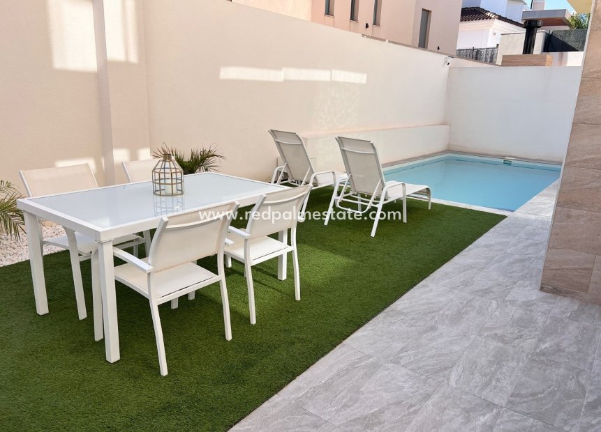 Reventa - Villa -
Montesinos - Costa Blanca