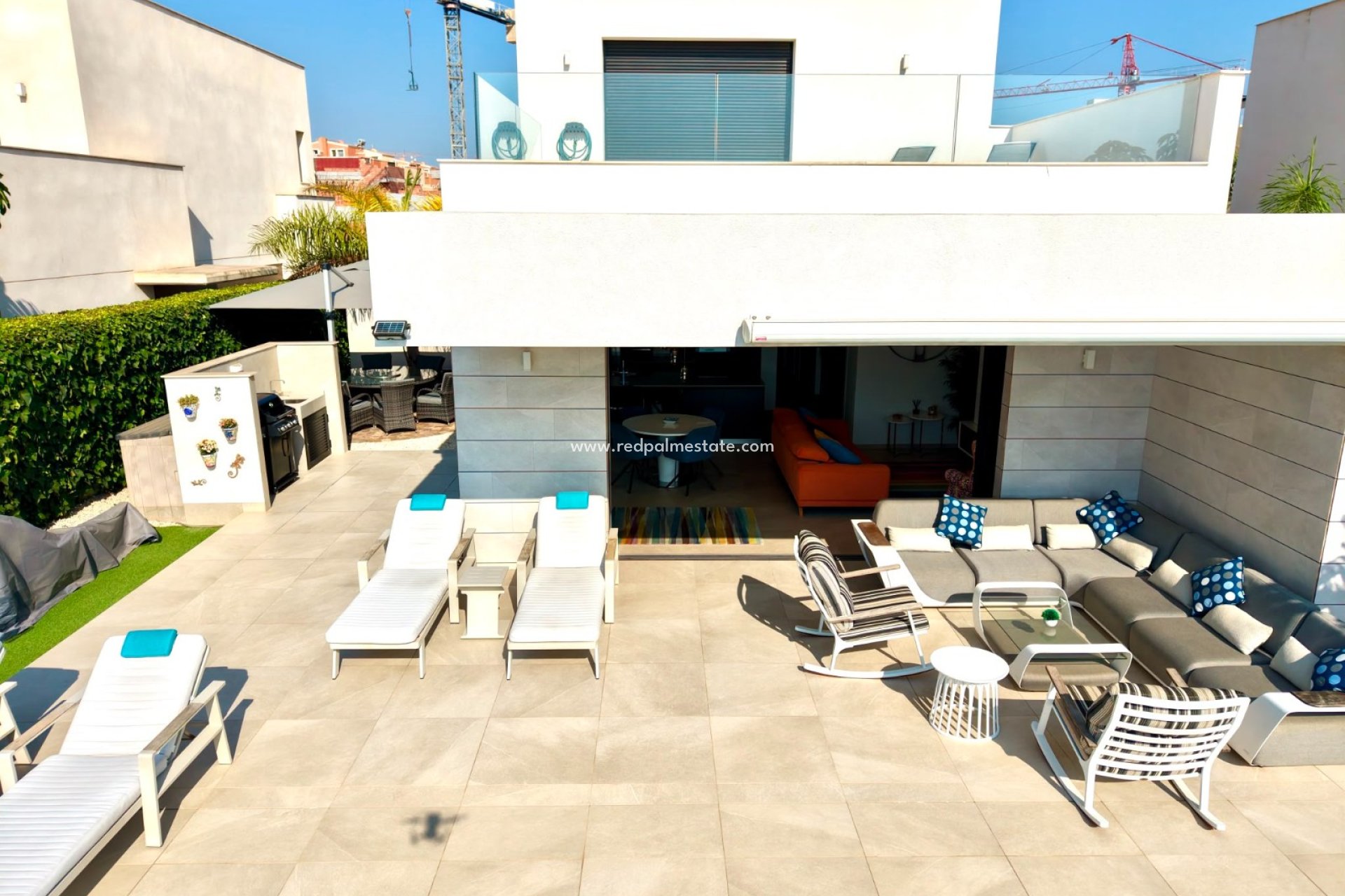 Reventa - Villa -
Montesinos - Los Montesinos