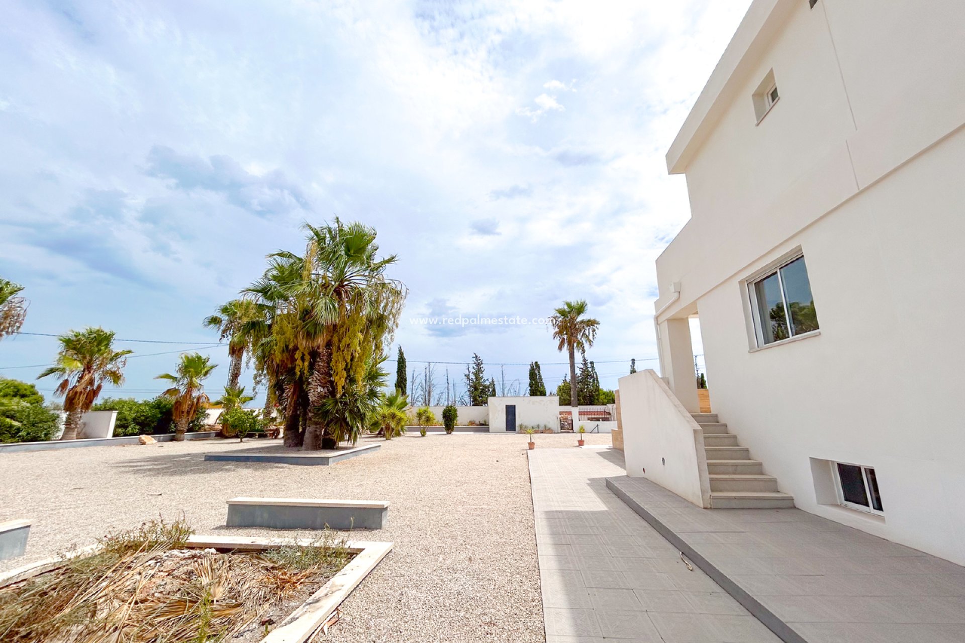 Reventa - Villa -
Montesinos - Los Montesinos
