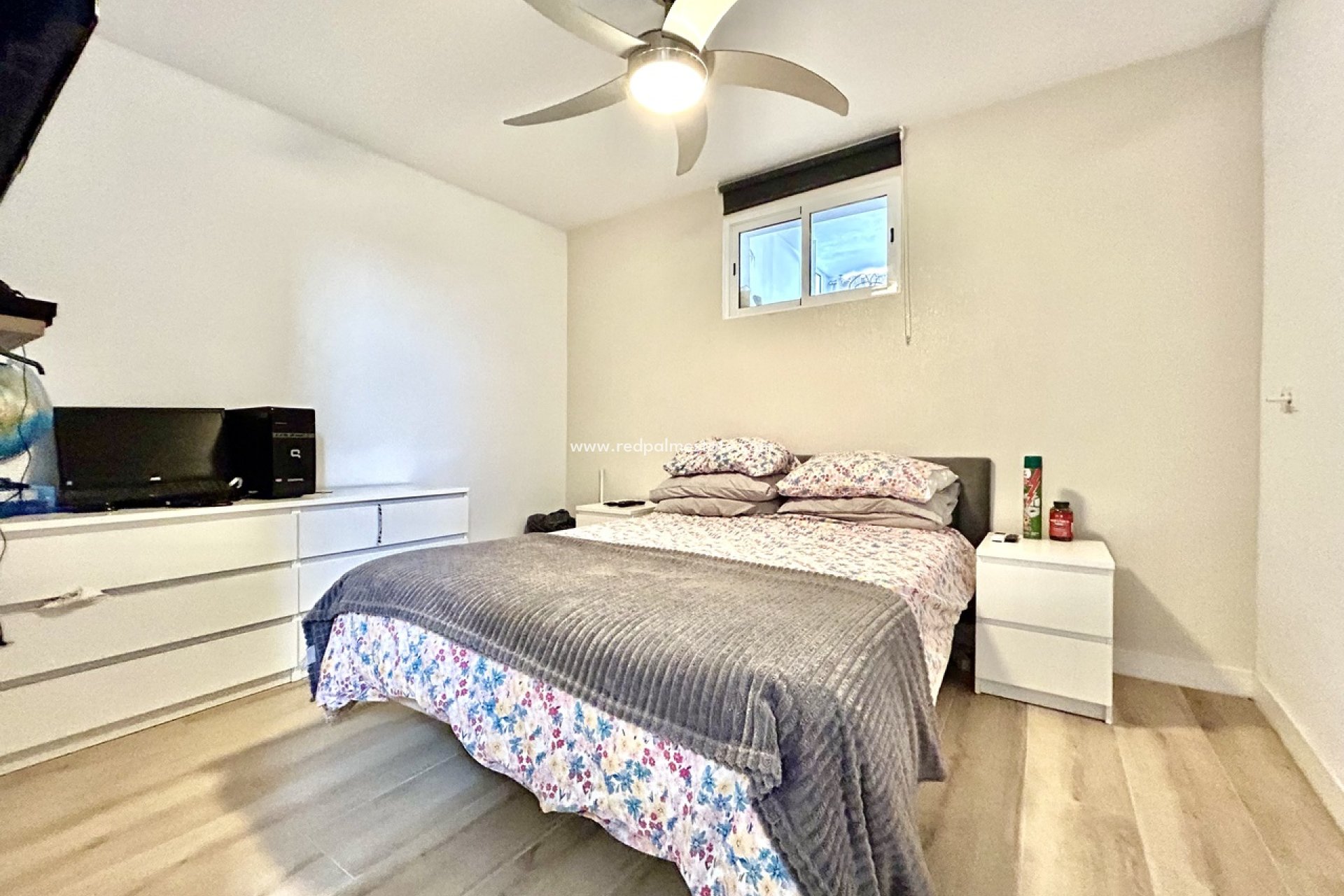 Reventa - Villa -
Montesinos - Los Montesinos
