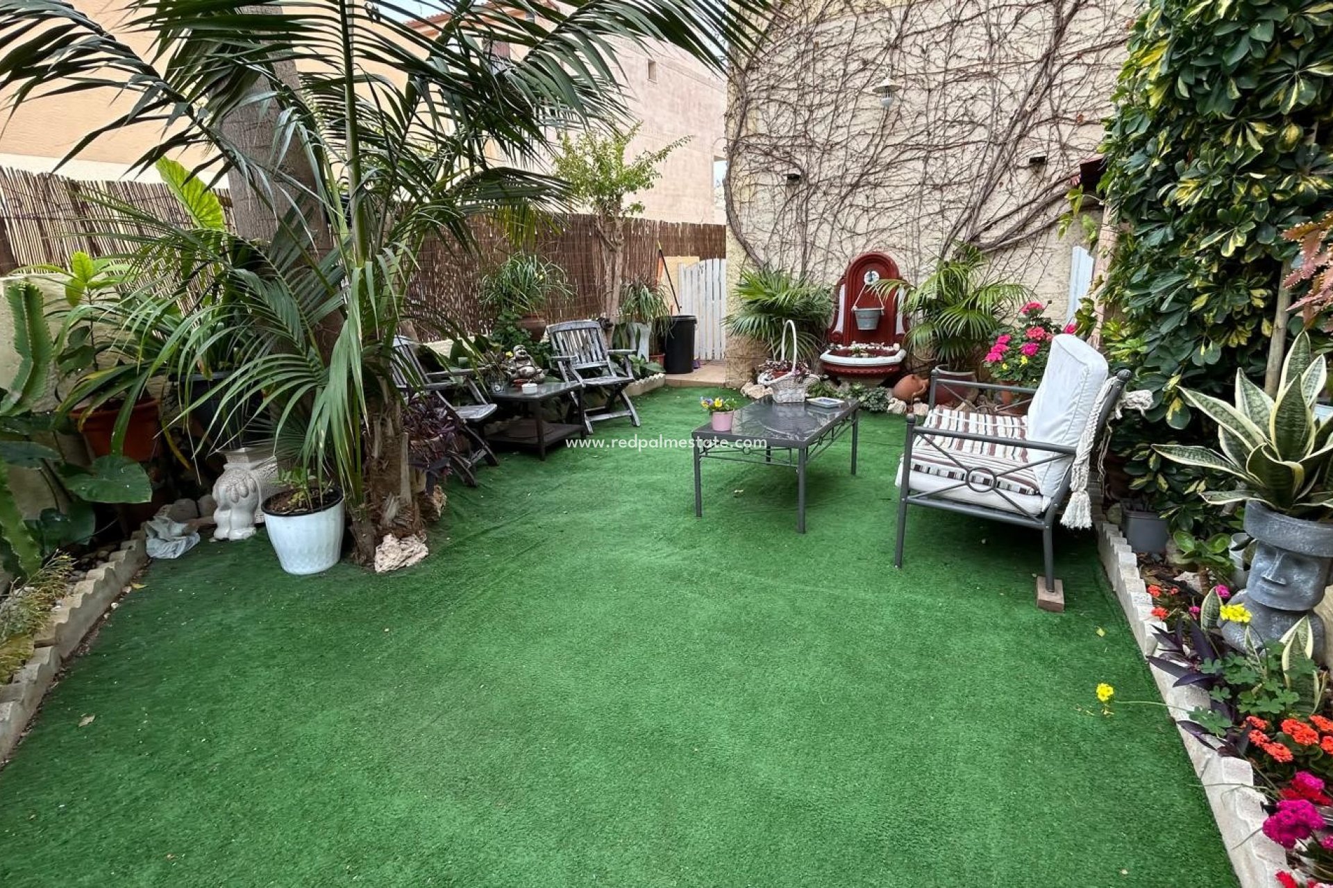 Reventa - Villa -
Montesinos - Los Montesinos