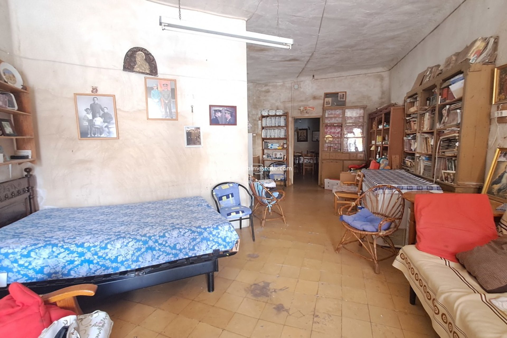 Reventa - Villa -
Montesinos - Los Montesinos