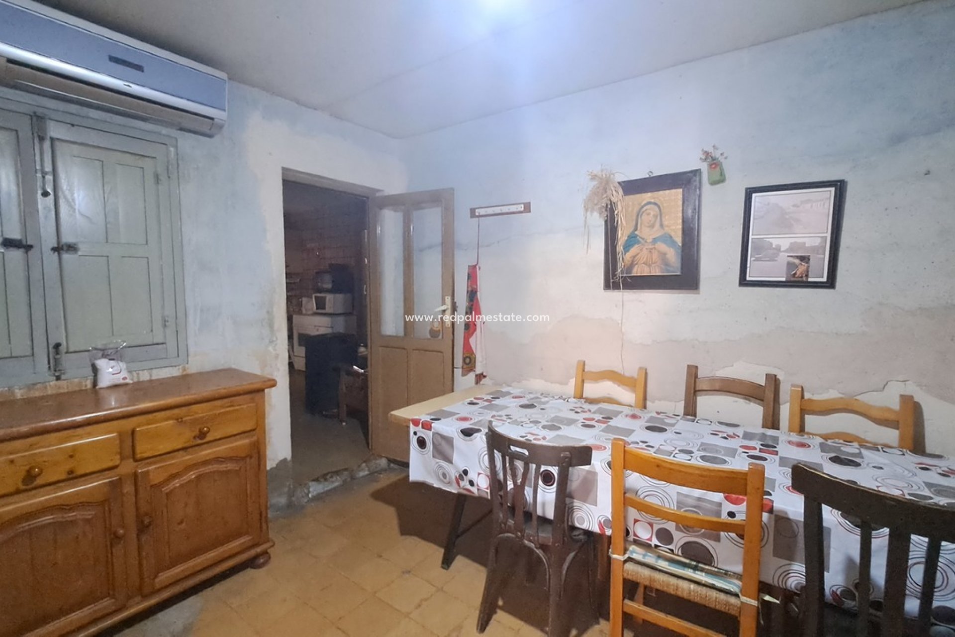 Reventa - Villa -
Montesinos - Los Montesinos