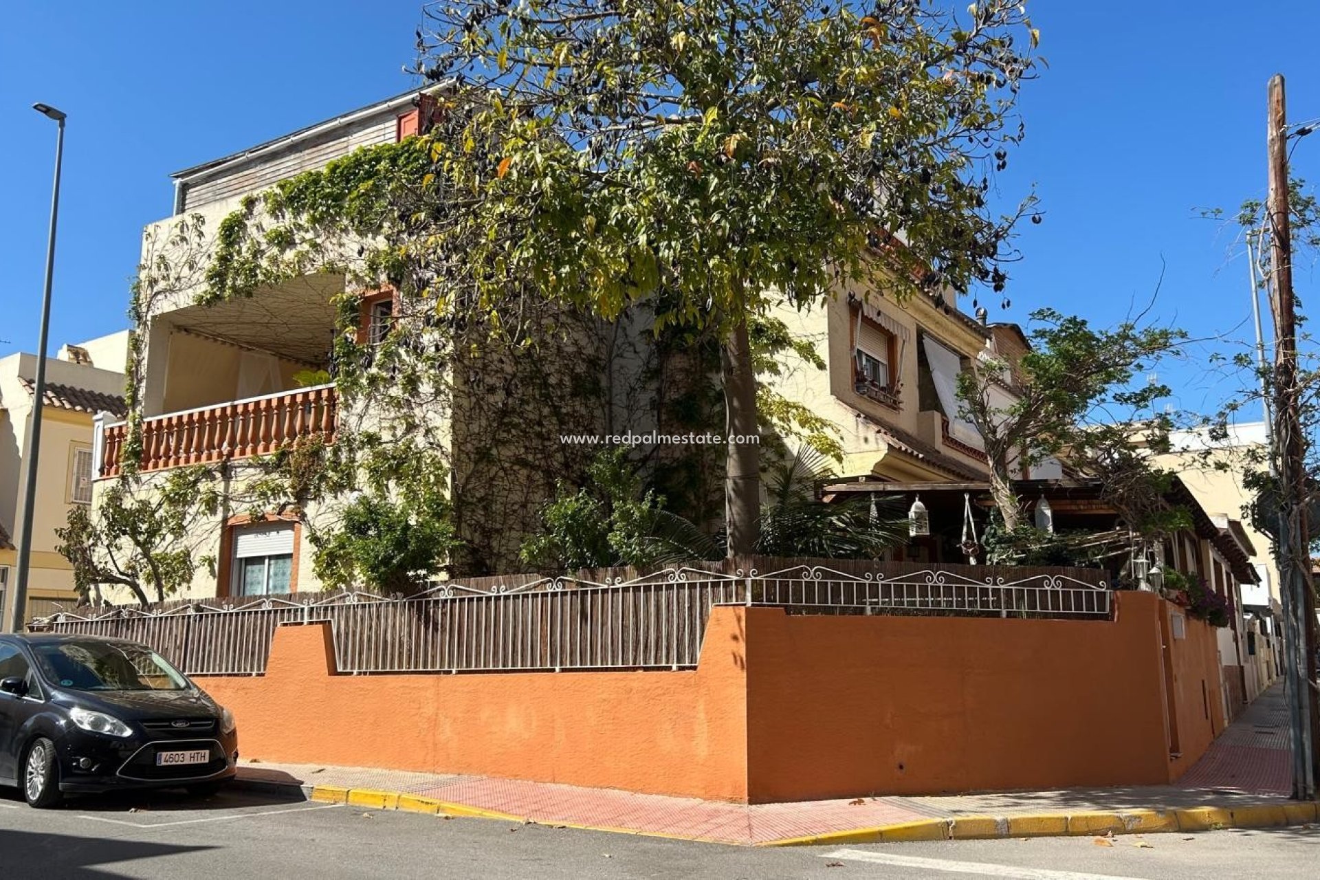 Reventa - Villa -
Montesinos - Los Montesinos