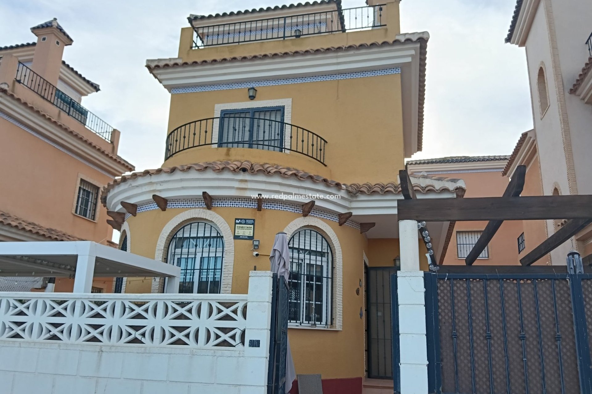 Reventa - Villa -
Montesinos - Los Montesinos