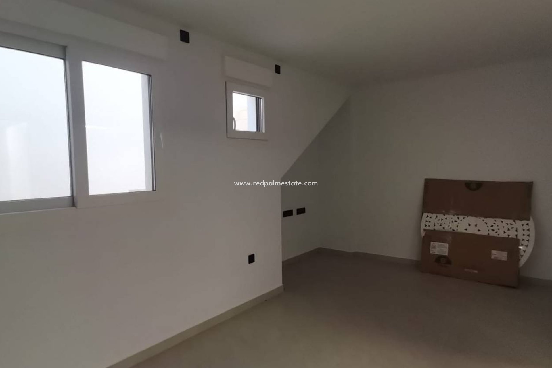 Reventa - Villa -
Montesinos - Los Montesinos