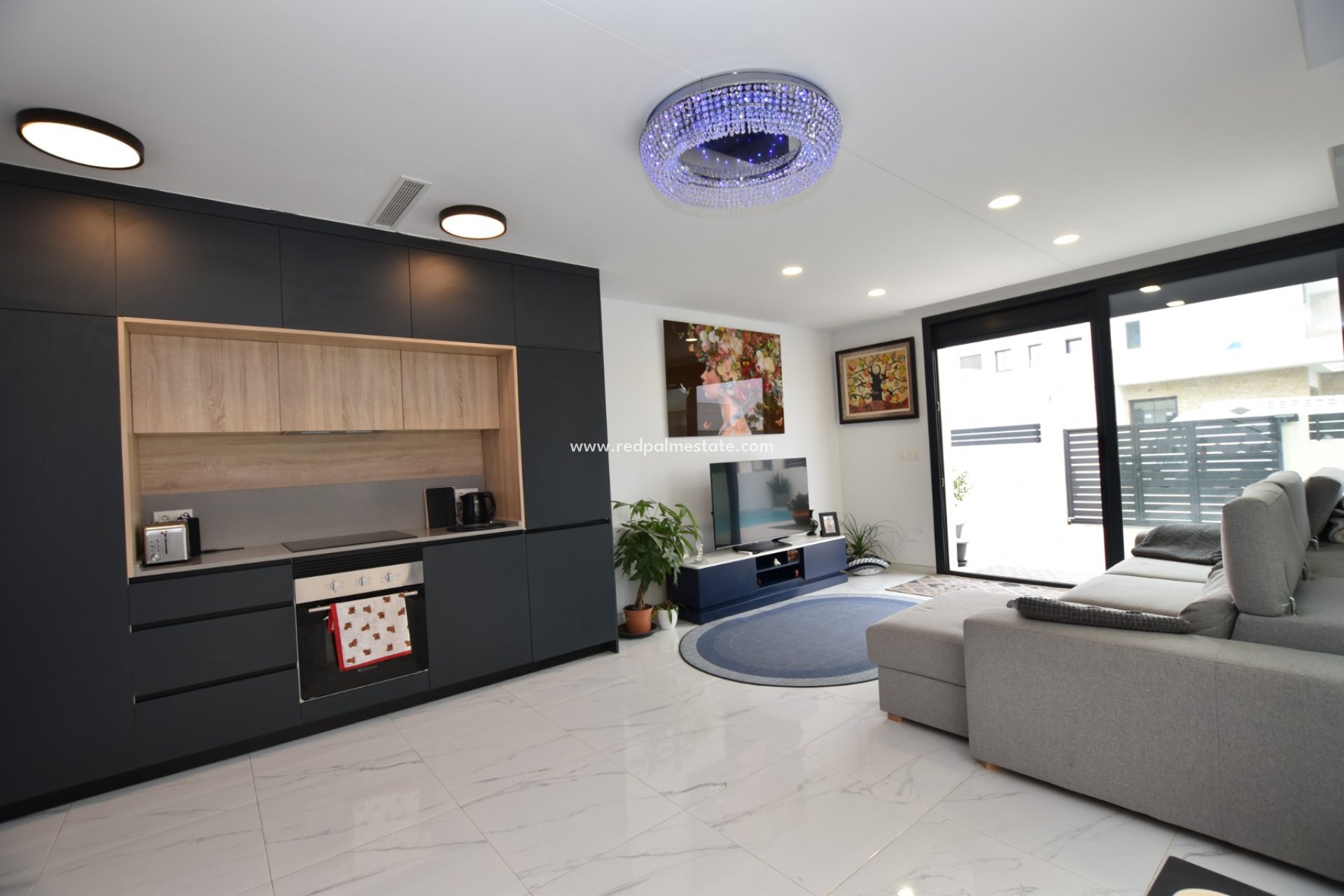 Reventa - Villa -
Montesinos - Los Montesinos