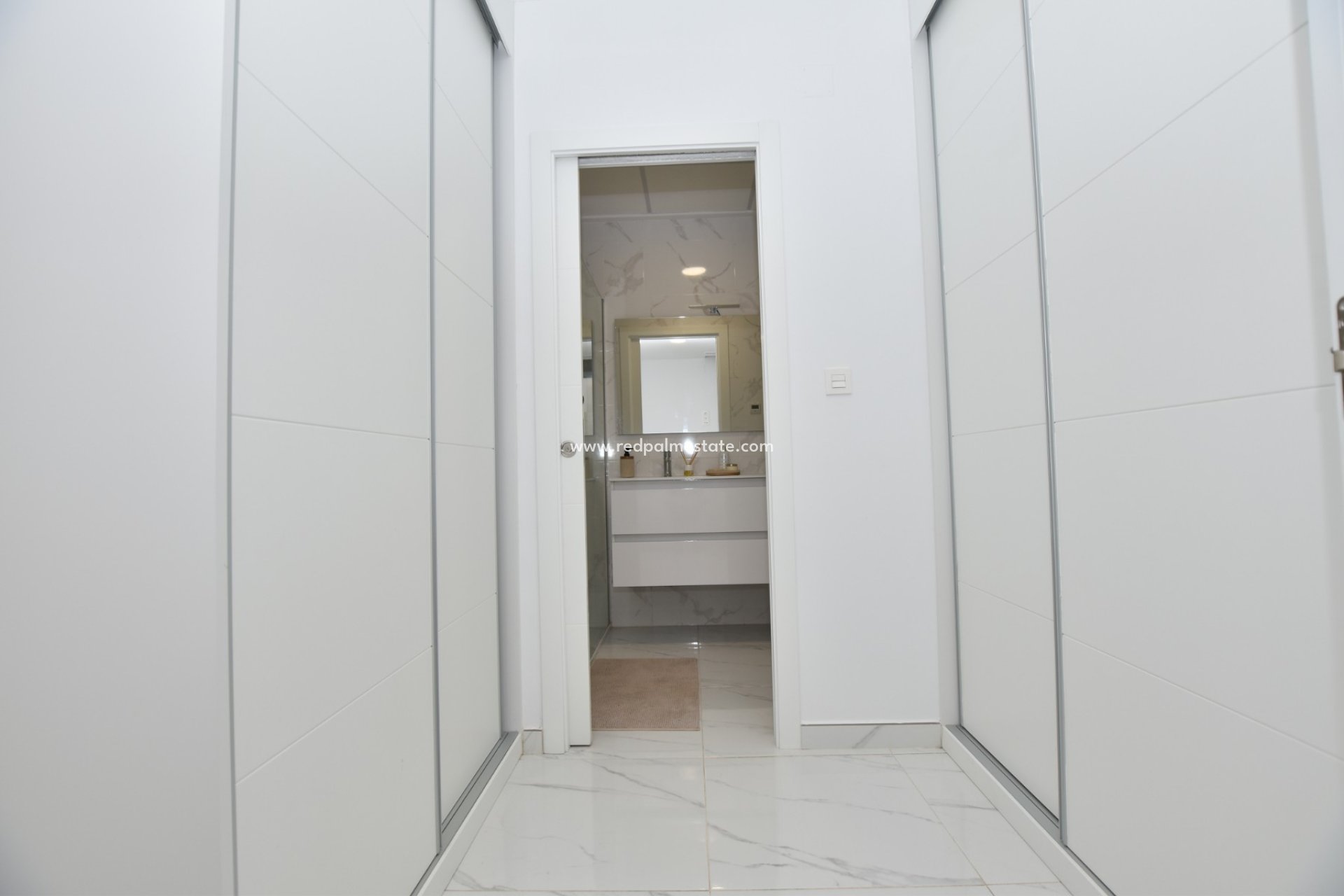 Reventa - Villa -
Montesinos - Los Montesinos